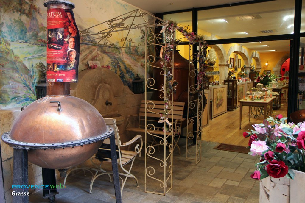 Parfum &agrave; Grasse.