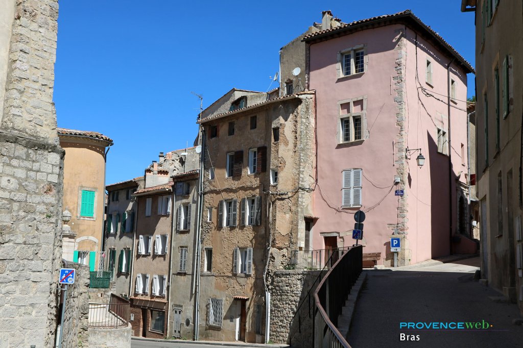 Le village de Bras dans le Var.