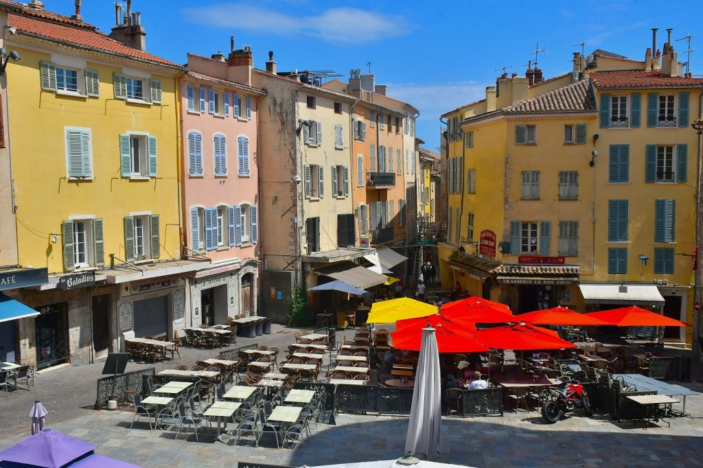 Ville d'Hy&egrave;res 83.