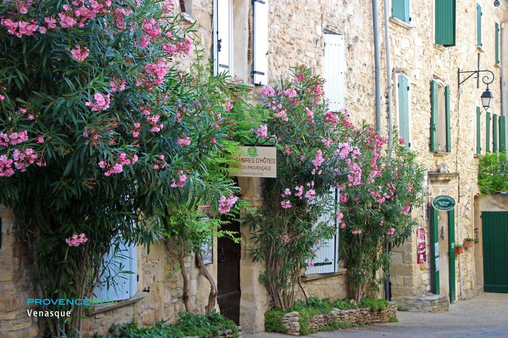 Chambres d'h&ocirc;tes &agrave; Venasque.